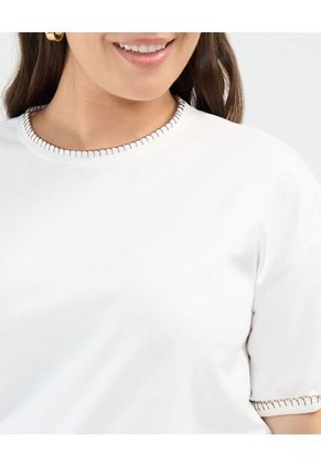 Camiseta Para Mujer Manga Corta Cuello Redondo Color Crema Marca Patprimo #14091413