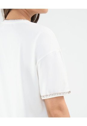 Camiseta Para Mujer Manga Corta Cuello Redondo Color Crema Marca Patprimo #14091413