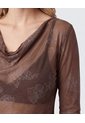 Camiseta De Mujer Con Cuello Enrollado  Para Mujer Café Patprimo de Patprimo
