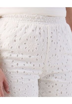 Bermuda Con Bordado Suizo Y Pretina Elástica  Curvy  Para Mujer Blanco Patprimo