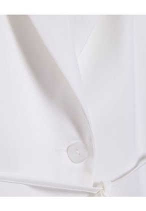 Chaqueta Para Mujer Patprimo Color Crudo Material Algodón 97% Elastano 3%