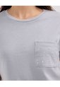 Camiseta Manga Corta Unicolor, Cuello Redondo, Bolsillo Con Pedreria  Para Mujer Gris Patprimo de Patprimo