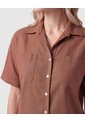 Camisa Manga Corta Con Bolsillos Mujer  Para Mujer Café Patprimo de Patprimo