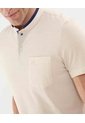 Polo Unicolor Con Textura Cuello Mao  Para Hombre Crema Patprimo de Patprimo