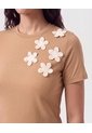 Camiseta Con Apliques En Relieve Para Mujer  Para Mujer Café Patprimo de Patprimo