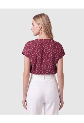 Camiseta Básica Con Mangas Texturizadas Para Mujer  Para Mujer Vino Patprimo