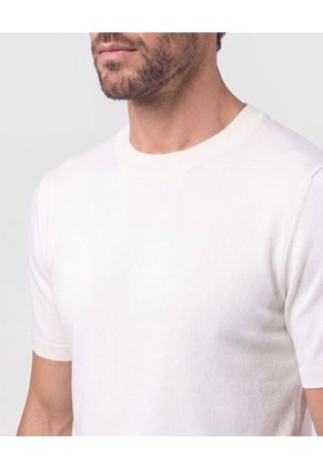 Camiseta Tejida Unicolor Para Hombre Crema Patprimo