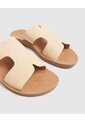 Sandalias Planas Grabado Culebra   Para Mujer Crema Patprimo de Patprimo
