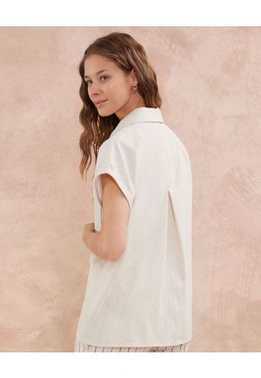 Camisa Para Mujer M/Corta Patprimo En Color Avena #30010618