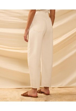 Jeans Barrel Tiro Alto Deshilachado   Para Mujer Crema Patprimo