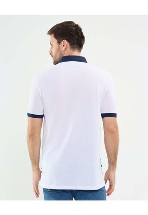 Polo Cuello Duro En Bloques  Para Hombre Blanco Patprimo