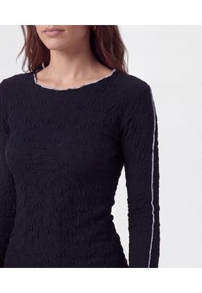Camiseta Manga Larga Con Ondas   Para Mujer Negro Patprimo