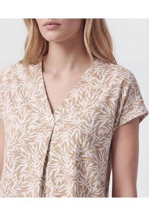 Camiseta Cuello En V Con Prense   Para Mujer Beige Patprimo