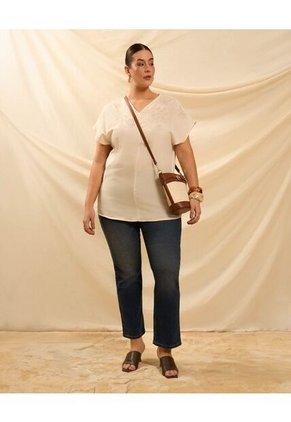 Jeans De Bota Recta Y Tiro Alto  Curvy  Para Mujer Azul Patprimo