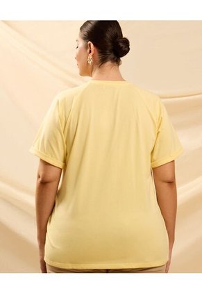 Camiseta Con Bolsillo Y Manga Raglán Curvy Para Mujer Amarillo Patprimo