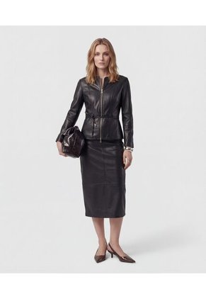 Chaqueta Textura Cuero Cinturón   Para Mujer Negro Patprimo