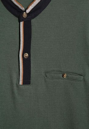 Polo Cuello Mao Con Bolsillo Hombre Patprimo Verde 44112570-61364