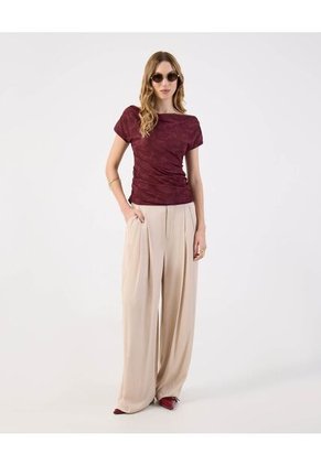 Camiseta  Para Mujer Manga Corta Cuello Redondo Color Vino Marca Patprimo #30093841