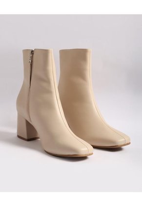 Botas Para Mujer  Color Crema Marca Patprimo #30670024