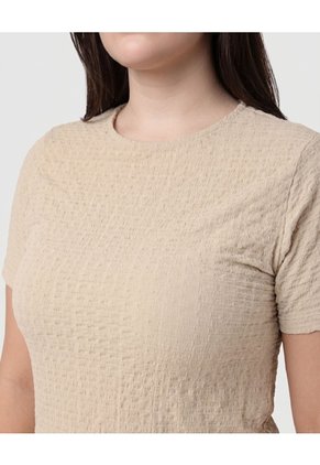 Camiseta Texturizada Ajustada Mujer Curvy  Para Mujer Beige Patprimo