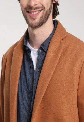 Abrigo  Hombre Patprimo Blanco 44080285-8002