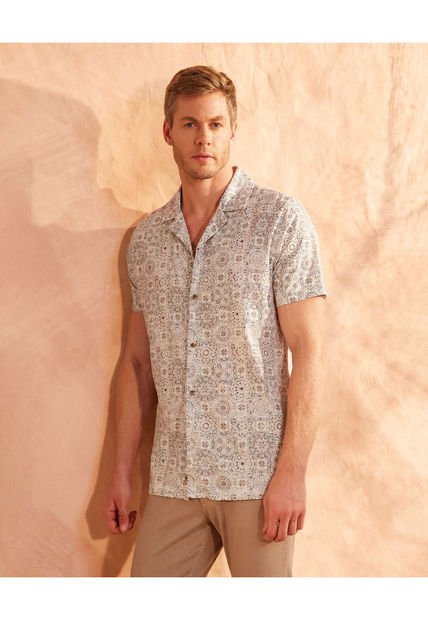 Camisa Para Hombre Manga Corta Sin Bolsillo Color Crema Marca Patprimo #44012971