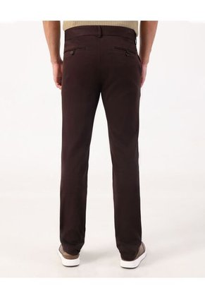 Pantalón Unicolor Slim Fit Con Textura  Para Hombre Café Patprimo