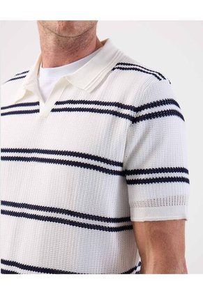 Camiseta  Para Hombre Manga Corta Cuello V Color Crema Marca Patprimo #44090943