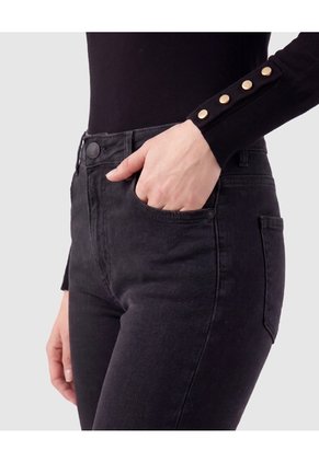 Jeans De Corte Flare Para Mujer Para Mujer Negro Patprimo