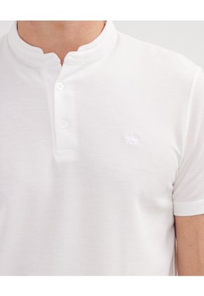 Polo Mao Unicolor Con Pestaña Unicolor Sin Bolsillo Silueta Slim Fit Para Hombre Blanco Patprimo