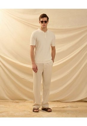 Polo  Para Hombre Cuello Tejido Sin Bolsillo Color Crema Marca Patprimo #44112794