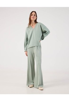 Buzo Para Mujer Cuello V Color Verde Marca Patprimo #30060072