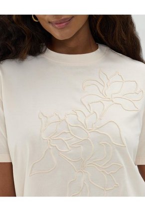 Camiseta Para Mujer Manga Corta Cuello Redondo Color Crema Marca Patprimo #30093664