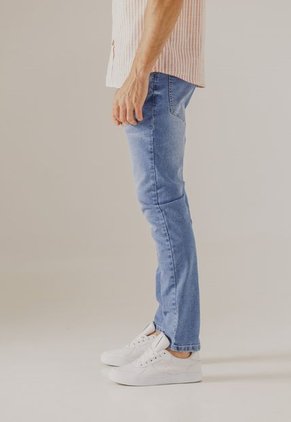 Jean Azul People Éxito