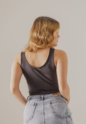 Crop Top Negro People Éxito