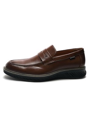 Zapato Casual Mocasin Marrón Pierre Cardin PC8663-B