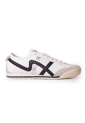 Price Shoes Tenis Moda Para Mujer 6222BF137987BLANCO