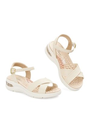 Price Shoes Sandalia Confort Para Mujer 0227183-103CREMA