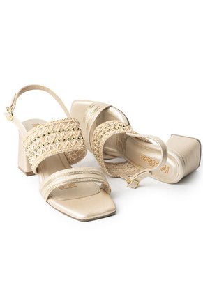 Price Shoes Sandalias Elegantes Mujer 4423256CHAMPANA