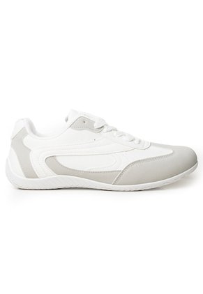PriceShoes Tenis Casuales Comodos Para Hombre 6631234BF137458GRIS