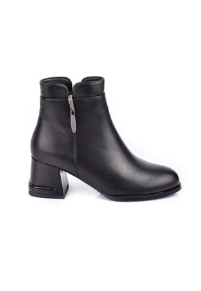 Price Shoes Bota O Botín Para Mujer 622XY610NEGRO