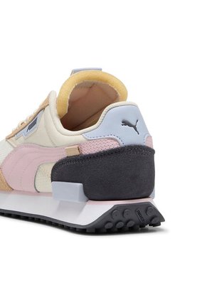 TENIS PUMA MUJER 381141 23 FUTURE RID Talla 6.5