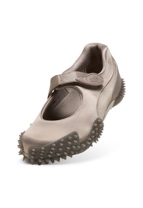 Tenis Deportivos Puma Original Mostro Fey Satin Café Mujer