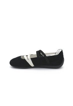 TENIS SPEEDCAT BALLET LTHR PUMA