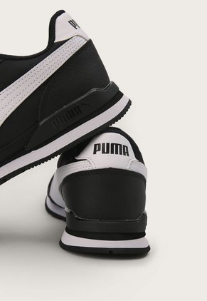 Tenis Lifestyle Negro-Blanco Puma ST Runner v3