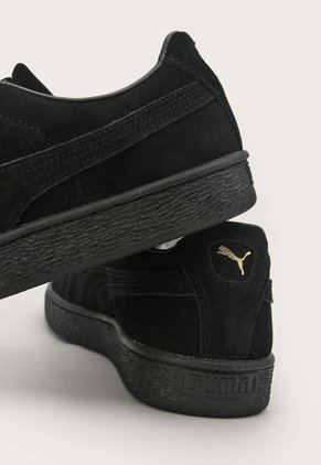 Tenis Lifestyle Negro-Dorado Puma Suede Classic XXI