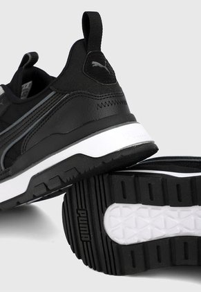 Tenis Negro-Blanco Puma R78 Trek