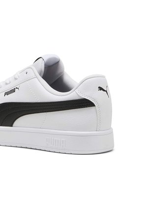 TENIS PUMA HOMBRE 394251 16 RICKIE CLA Talla 9