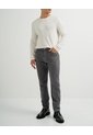 Jean Recto Regular Gris Hombre Gris de PUNTO BLANCO