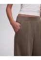 Pantalón Confort Tiro Alto Café Mujer Cafe de PUNTO BLANCO